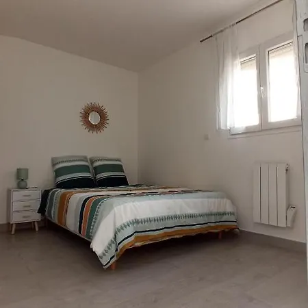 Hébergement de vacances Maisonnette Entière Et Privée, 600m De La Gare *