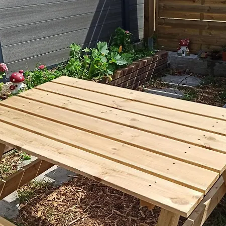 Maisonnette Entière Et Privée, 600m De La Gare Casa vacanze *